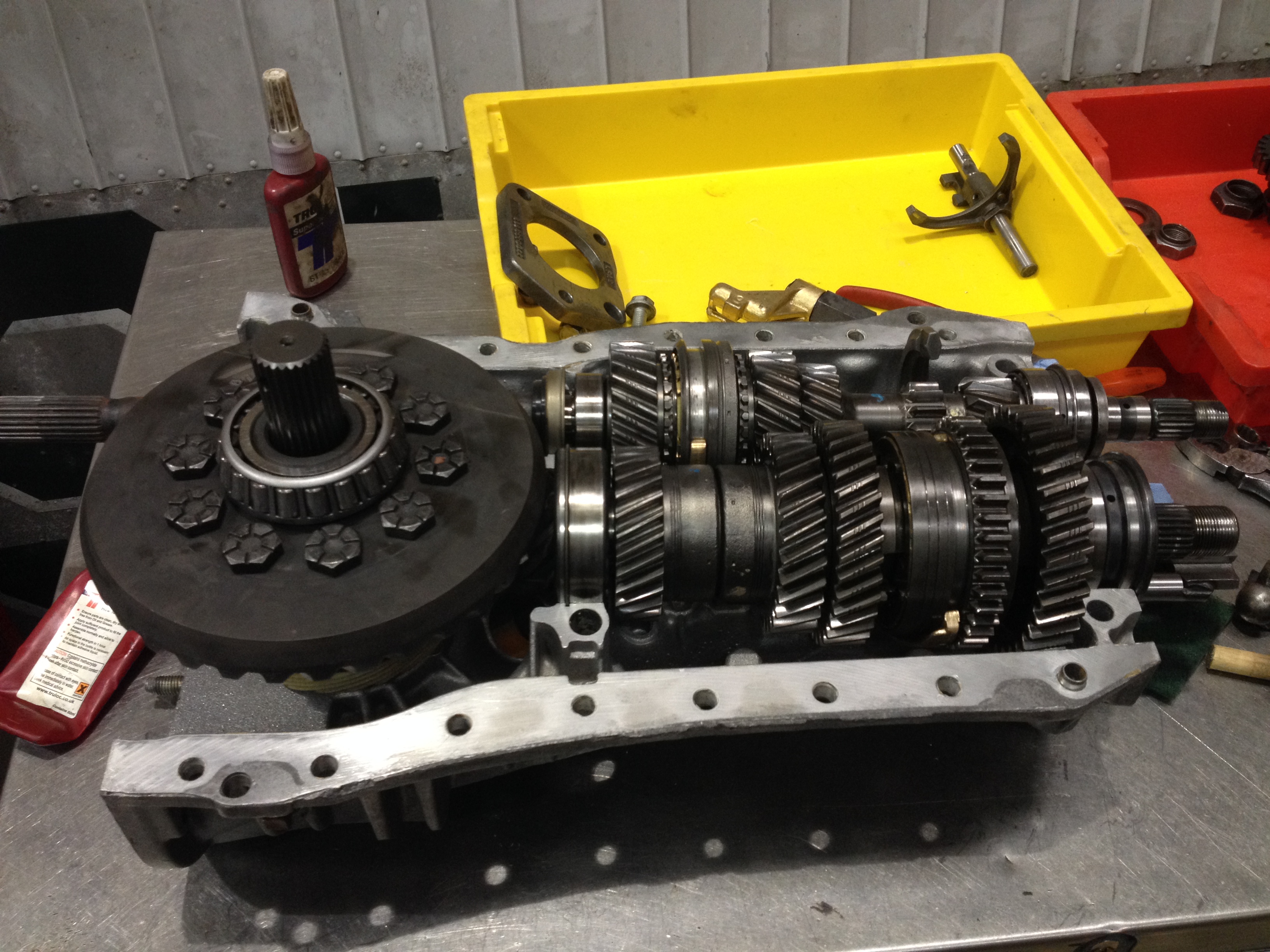 Lotus Esprit Renault UN1 Gearbox Limited Slip Differential LSD at Esprit Engineering - Gearbox Rebuilding Service - V8 S4S S4 SE X180